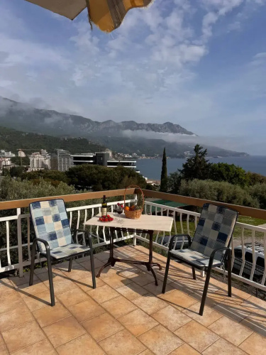 Anora Hotel