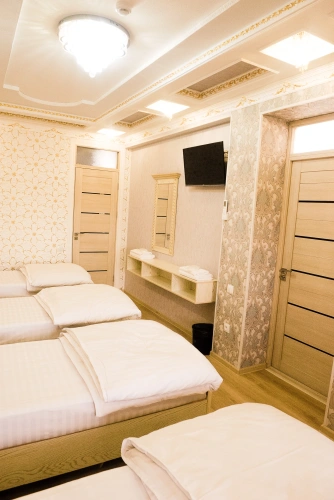 Superior Quadruple room with city view
