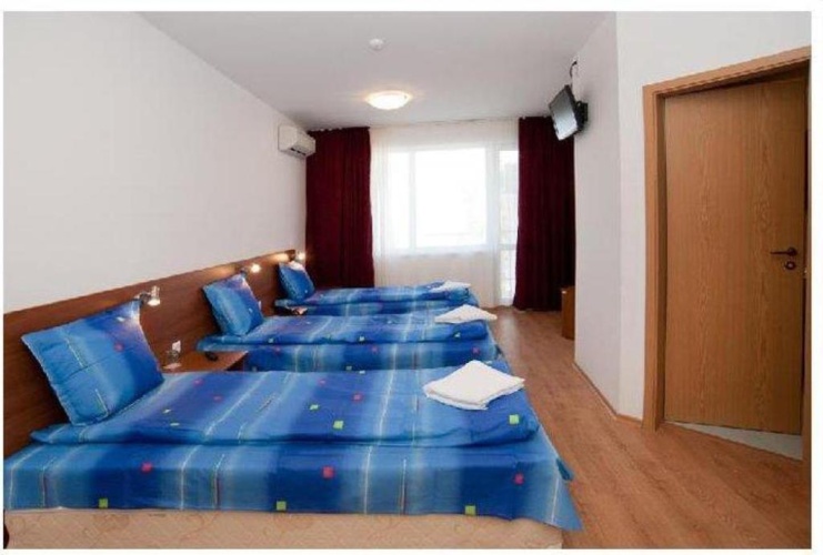 Standard Triple room with balcony