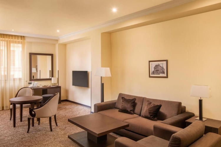 National Hotel photo 48