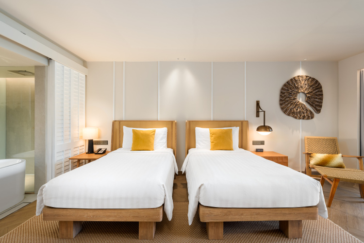 Club Twin room with lagoon view