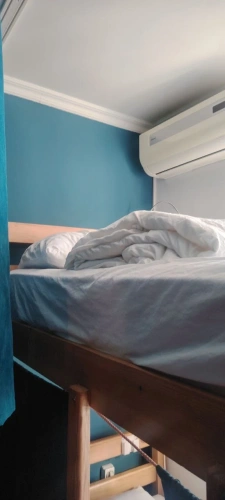 Bed in Dorm with balcony and with courtyard view