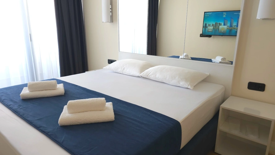 1 Bedroom Double Apartment with balcony and with lake view