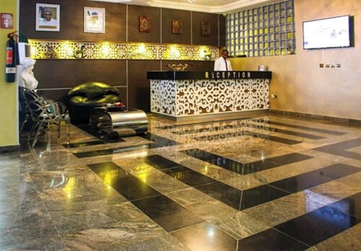 Casa  De Lucy Hotel
