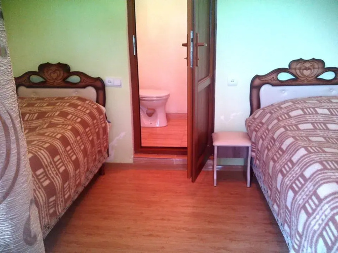 Aspet Guest House