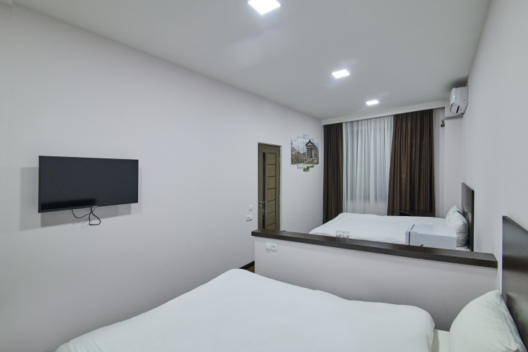 Double Suite