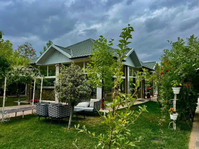 Alma Bagi Villas Hotel