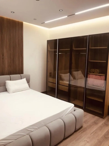 Spacious 2 Bedroom apartment with stunning views