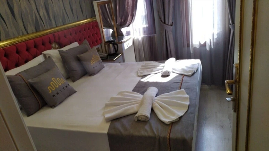 Standard Double room with view