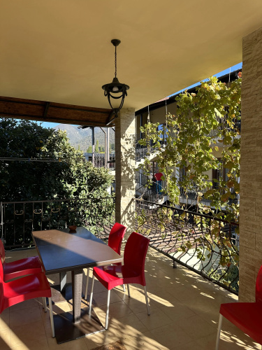 Apkhyn Guest house