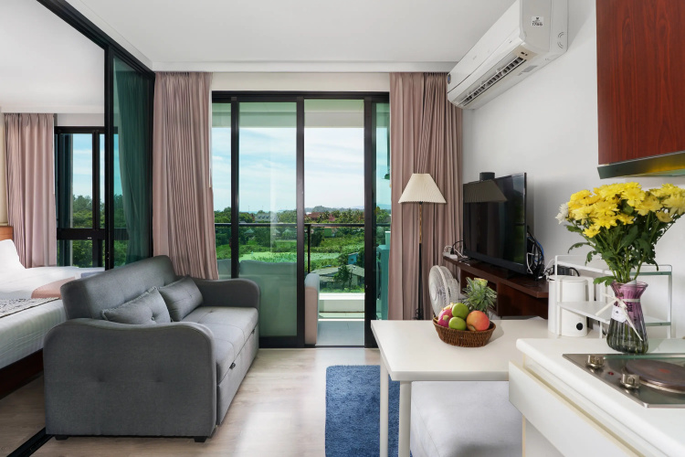 New 1 Bdr Royal Lee Nayang Beach Flat