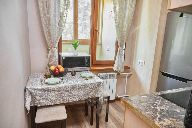 Vaz Vozle Aeroporta Flat