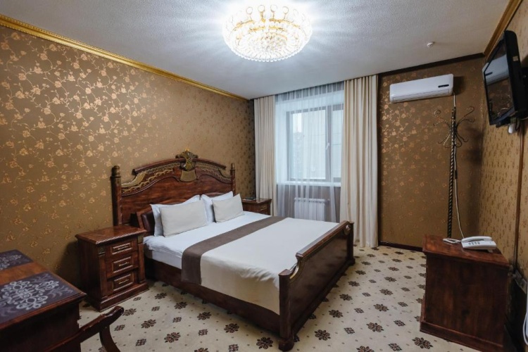 Standard Plus Double room