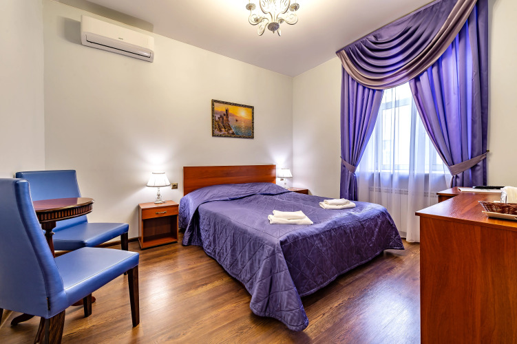 Фотография номера гостиницы Времена Года