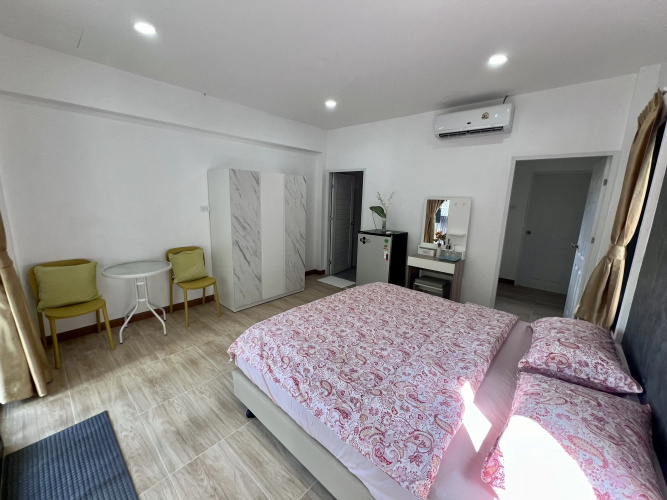 Paradise Corner Apartments