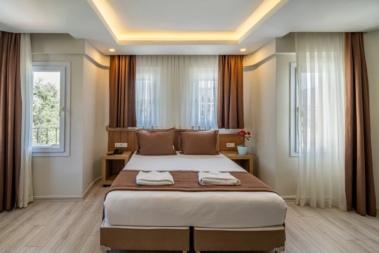 Comfort Double room with balcony and with pool view