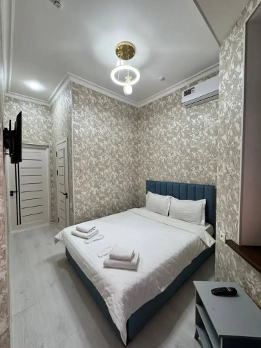 Emirate Plaza Hotel