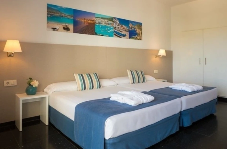Superior Twin room with sea view