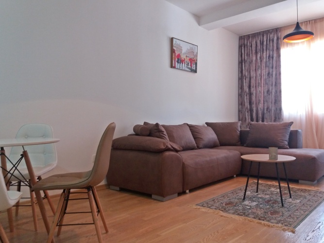 1 Bedroom Apartment with balcony and with view