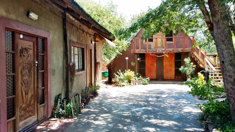 Elephant Trail Guesthouse and Backpackers Hostel