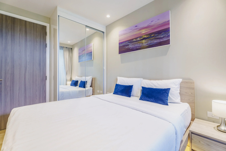 Diamond 2Br  Deluxe Poolside Condo Apartments