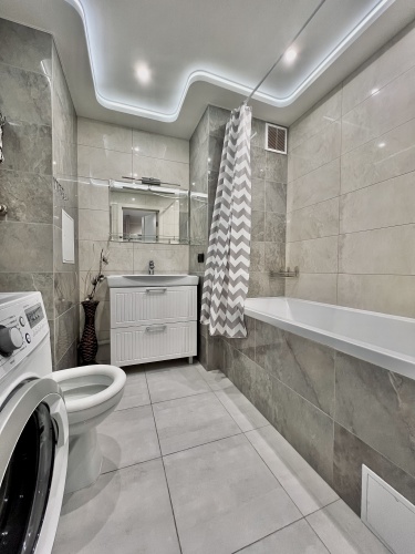 1 Bedroom Apartment with balcony and with view