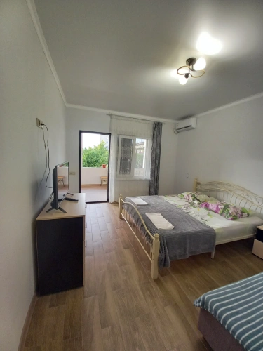 Standard Triple room with balcony