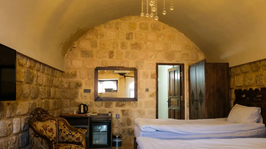 Deluxe Triple room with view