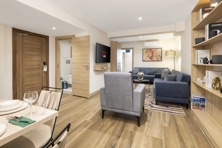 Quintuple Family Suite with view