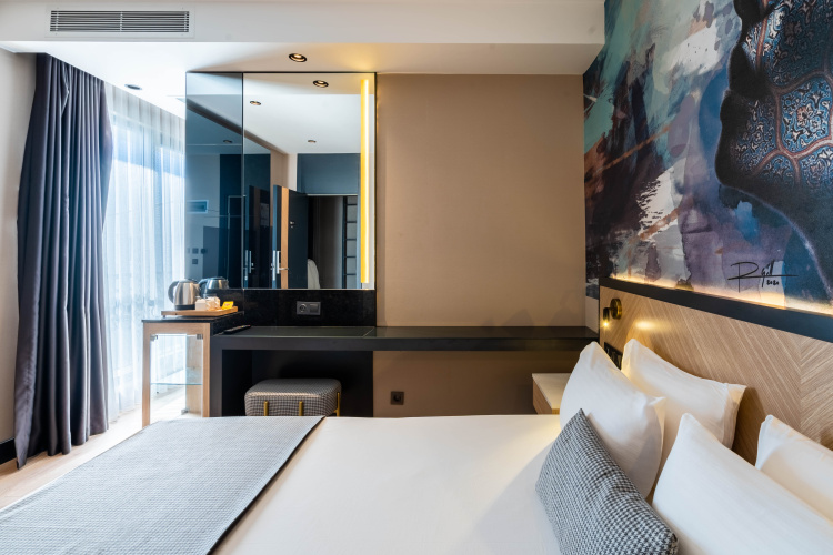 Corner Double room