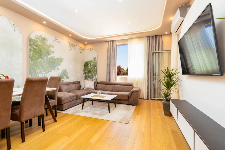 2 Bedrooms Comfort room with balcony and with view