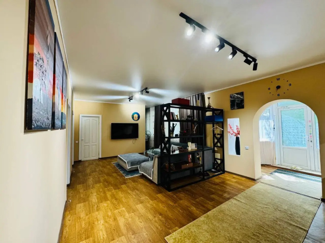 Gorilla Tashkent Private house