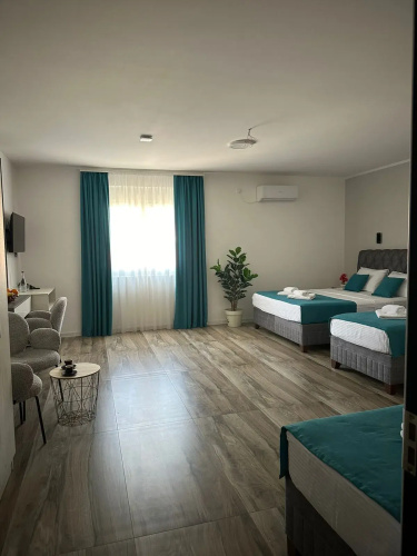 Hotel Mondo