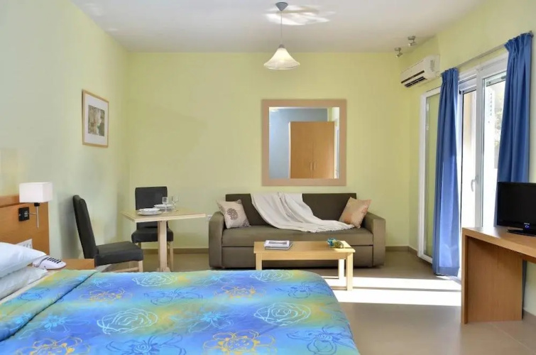 Estia Hotel