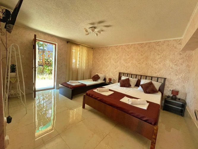 Standard Double room with view
