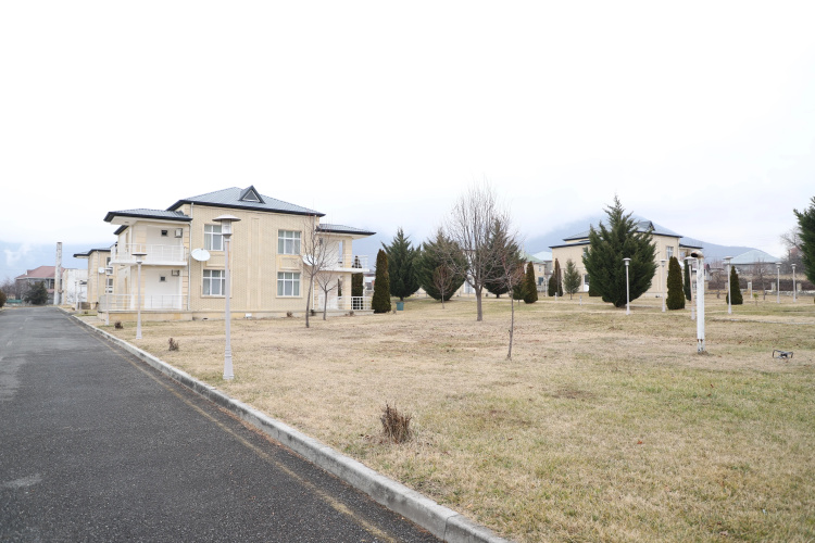 Arena Qakh Hotel