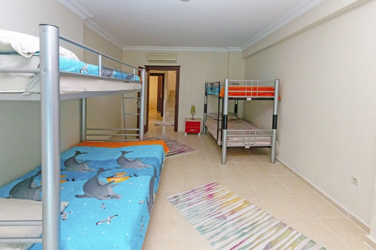4 Bedrooms Villa with balcony and with view