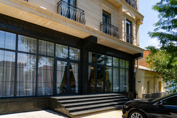 Macan Terrace Hotel