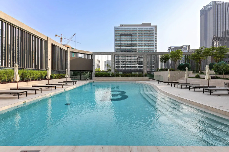 Modern Studio at Paragon Apartments