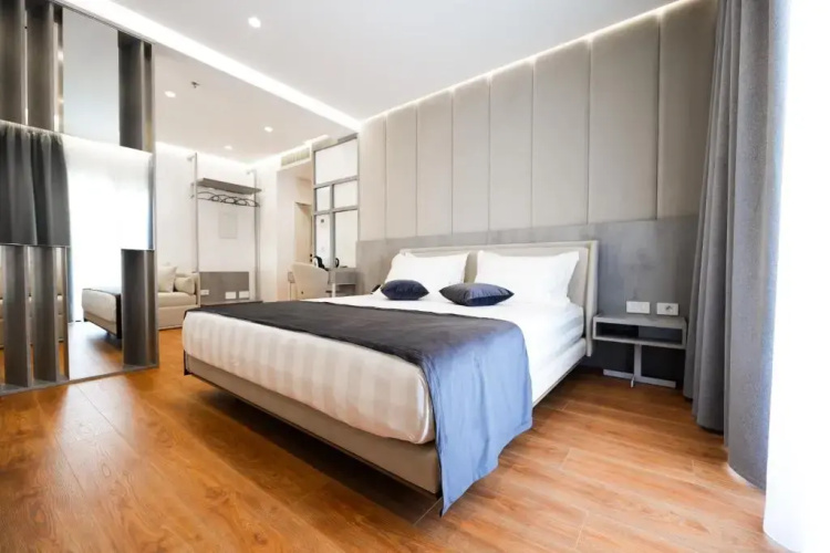 Naos Luxury Hotel