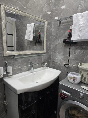 Loft Black And White V Tsentre Goroda Flat