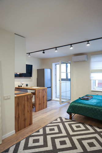 Zdes White v Samom Centre Bresta Apartments