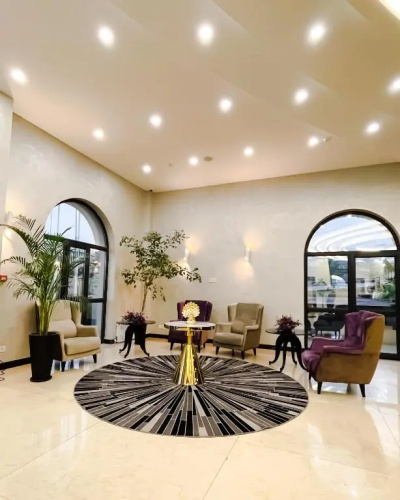 East Palace Hotel