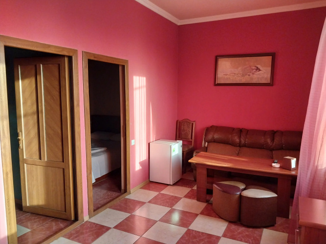 Happiness Guest House