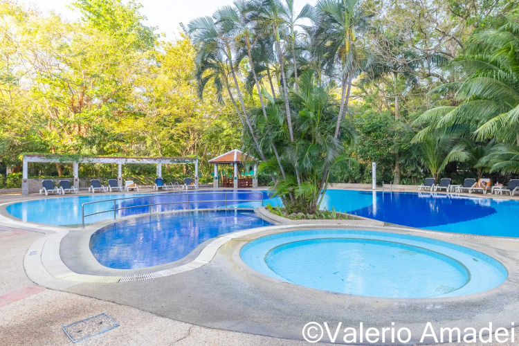OMNIA Phuket - Waterfront Karon Apartments