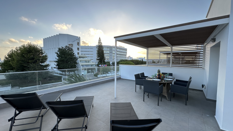 Modern Villa The Pearl Villa