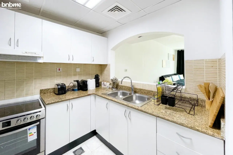 bnbmehomes | Luxury Living in JLT | Nr/ JBR beach-1409 Apartments - Image 7