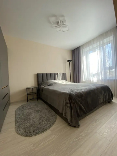 Фотография номера квартиры Квартира Уютная в ЖК Парковый Премиум Лес за окном красота