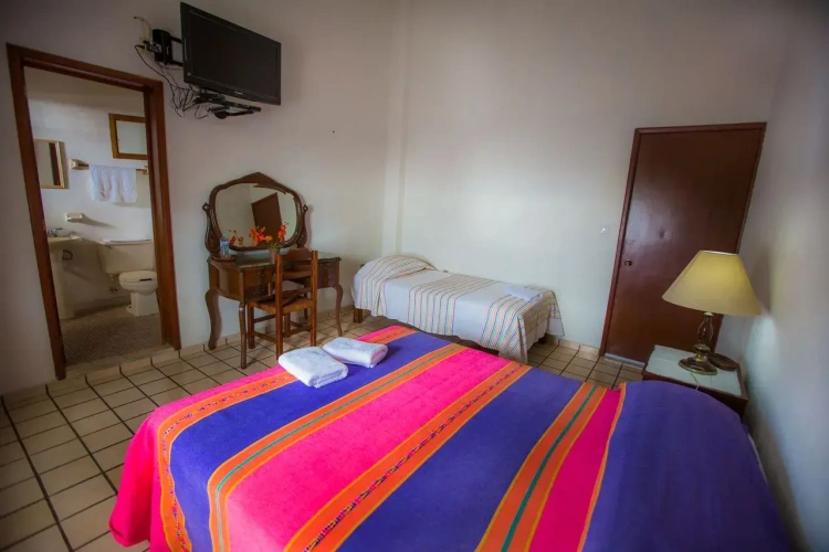Standard Triple room with view