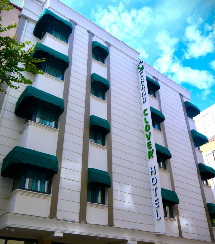 Grand Clover Hotel